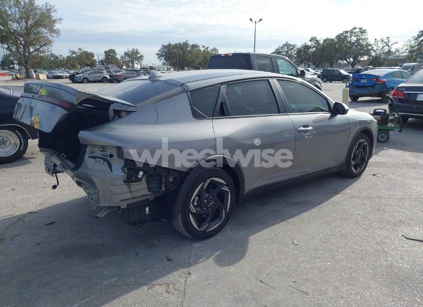 Photo 4 of 2025 Kia K4 EX (VIN 3KPFU4DE1SE016424)