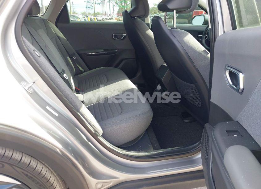 Photo 8 of 2025 Kia K4 EX (VIN 3KPFU4DE1SE016424)