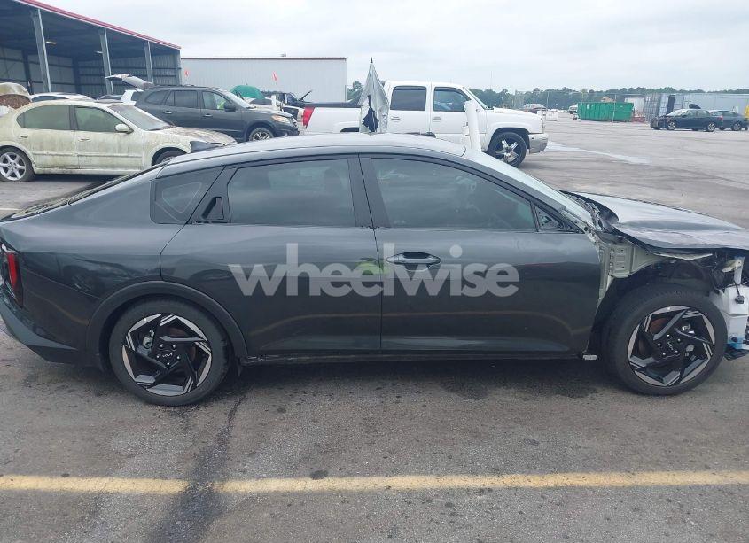 Photo 14 of 2025 Kia K4 EX (VIN 3KPFU4DE2SE003245)