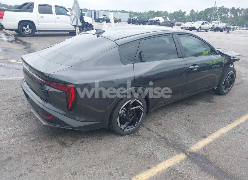 Photo 4 of 2025 Kia K4 EX (VIN 3KPFU4DE2SE003245)