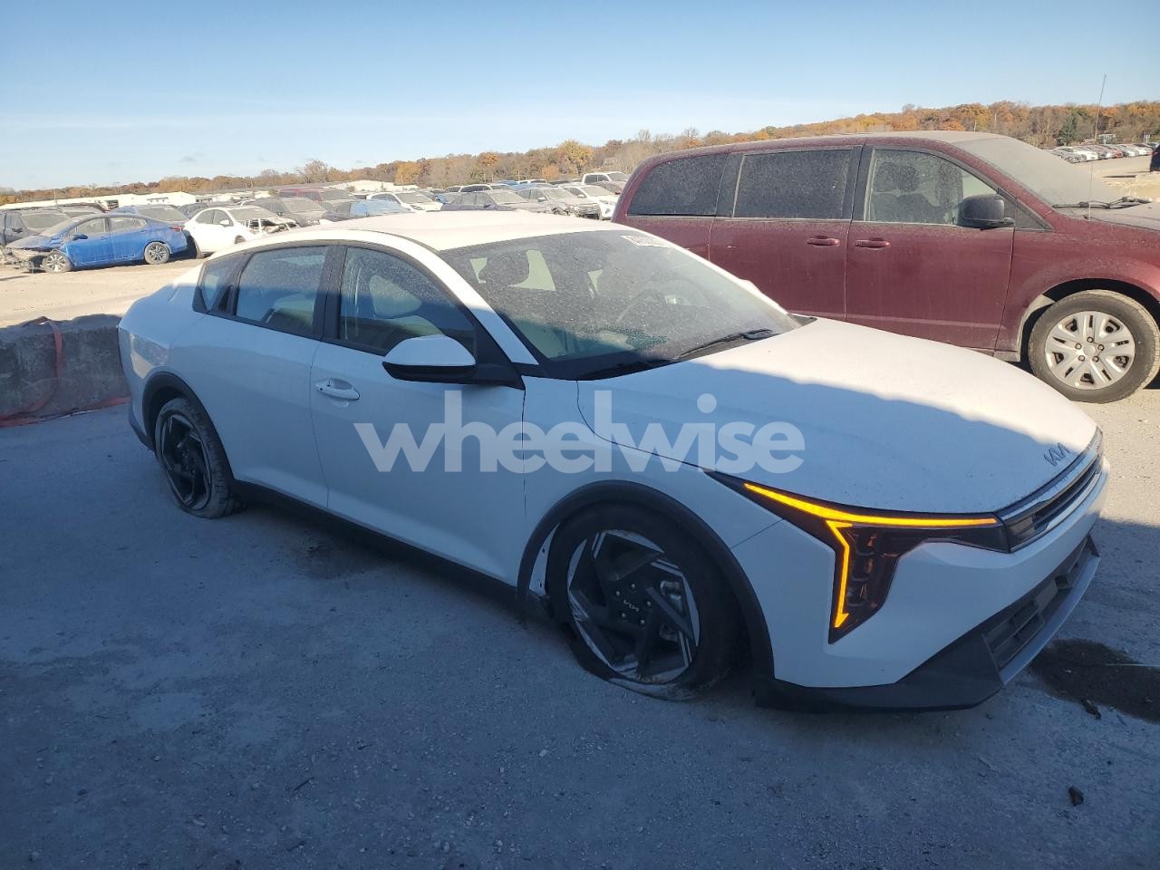 Photo 4 of 2025 KIA K4 EX (VIN 3KPFU4DE2SE032714)