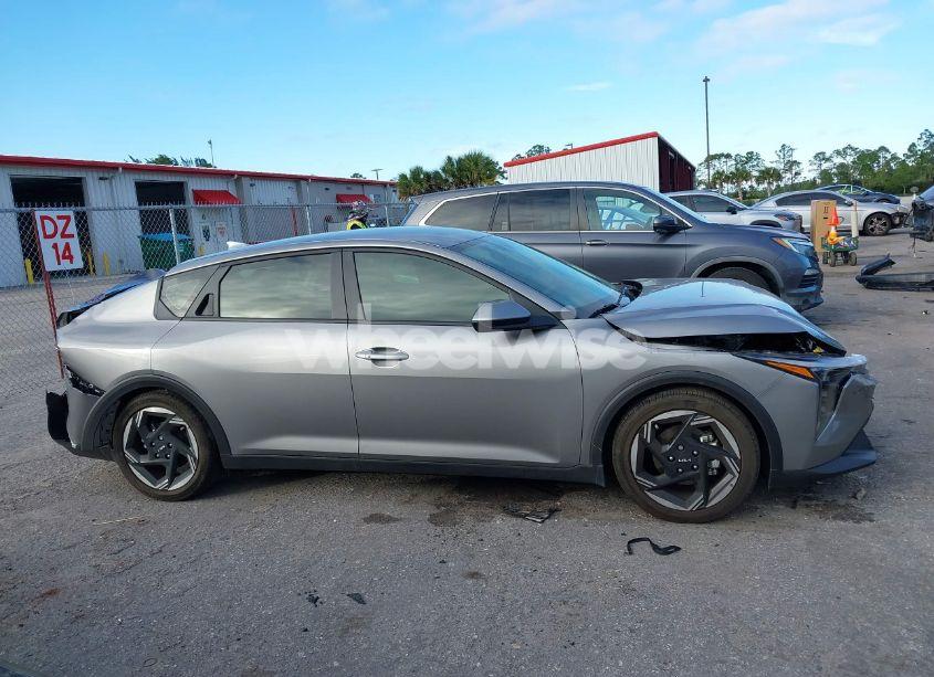 Photo 13 of 2025 Kia K4 EX (VIN 3KPFU4DE4SE018362)