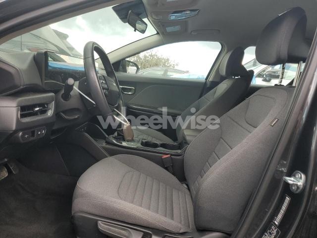 Photo 9 of 2025 KIA K4 EX (VIN 3KPFU4DE4SE019060)