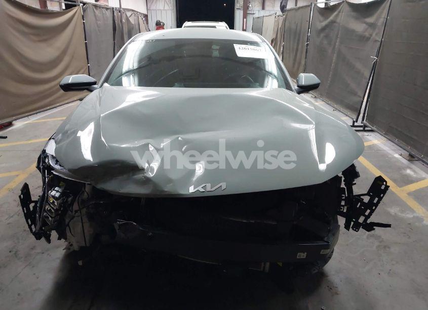 Photo 12 of 2025 Kia K4 EX (VIN 3KPFU4DE4SE053676)