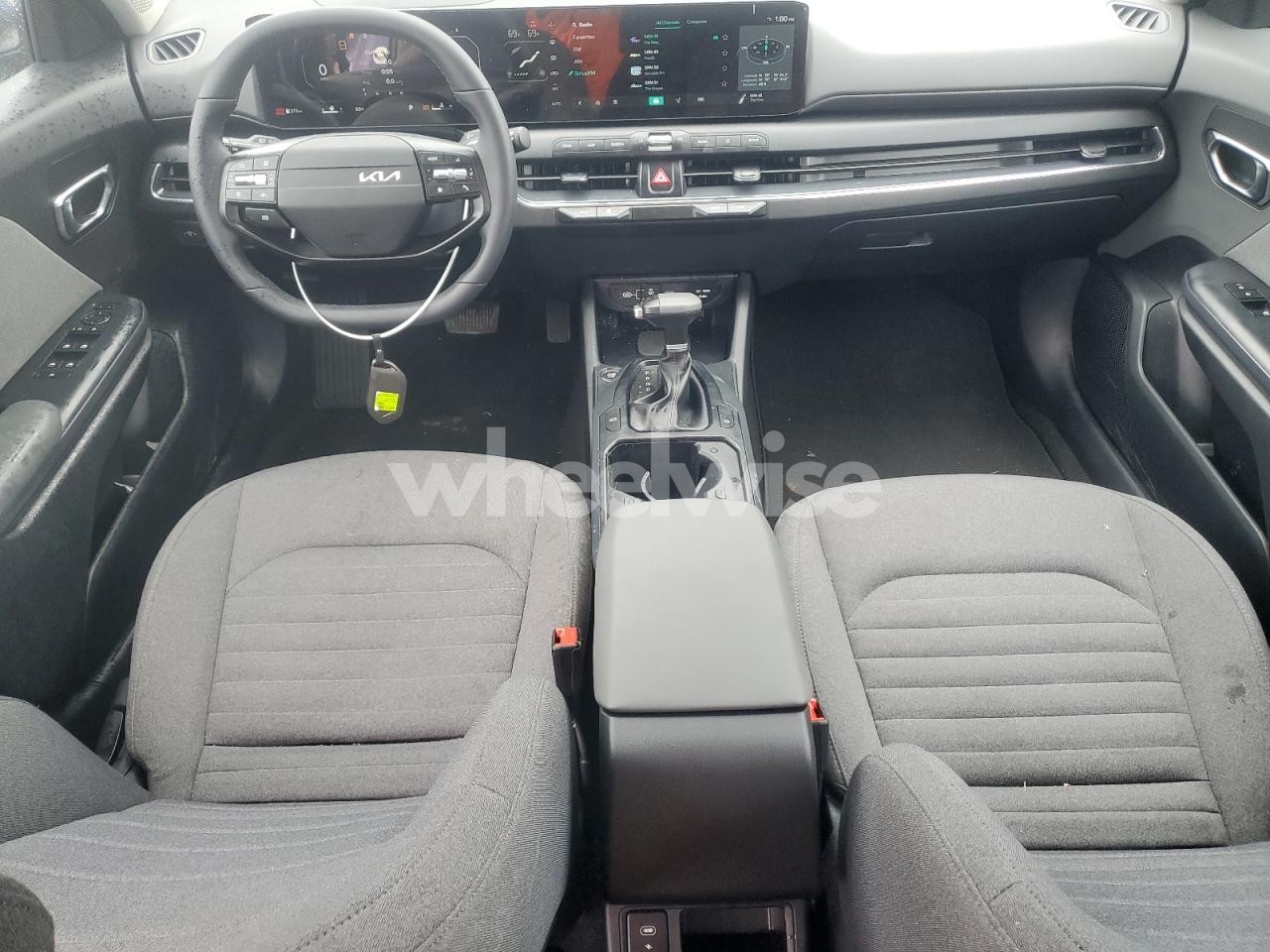 Photo 8 of 2025 KIA K4 EX (VIN 3KPFU4DE6SE079230)