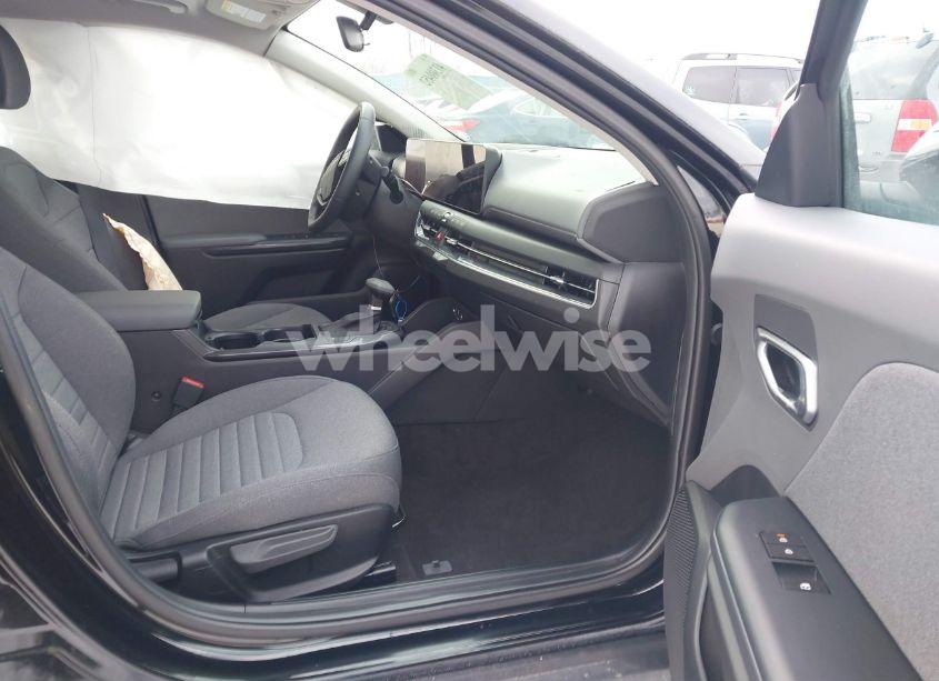 Photo 5 of 2025 Kia K4 EX (VIN 3KPFU4DE9SE014470)