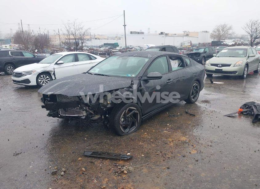 Photo 2 of 2025 Kia K4 EX (VIN 3KPFU4DE9SE020236)