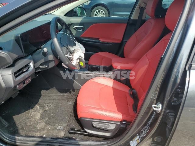 Photo 2 of 2025 KIA K4 EX (VIN 3KPFU4DE9SE096197)