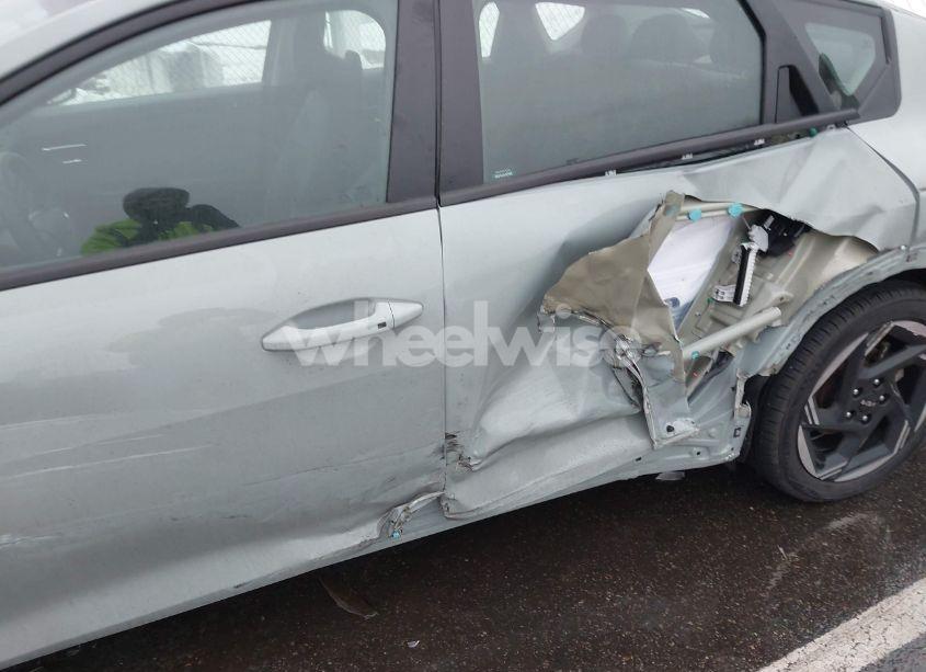 Photo 6 of 2025 Kia K4 EX (VIN 3KPFU4DEXSE014185)