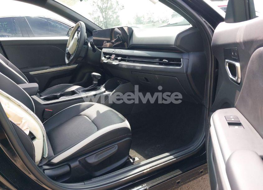 Photo 5 of 2025 Kia K4 GT-LINE TURBO (VIN 3KPFW4DC1SE102051)