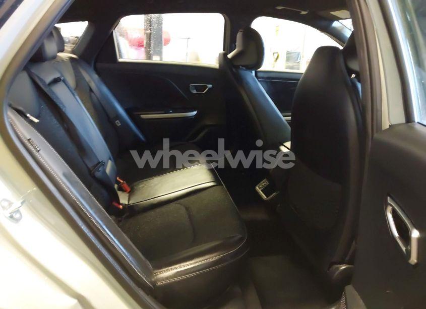 Photo 8 of 2025 Kia K4 GT-LINE (VIN 3KPFW4DE1SE073457)