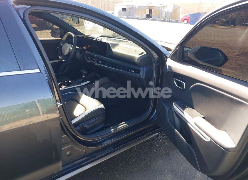 Photo 5 of 2025 Kia K4 GT-LINE (VIN 3KPFW4DE3SE043618)