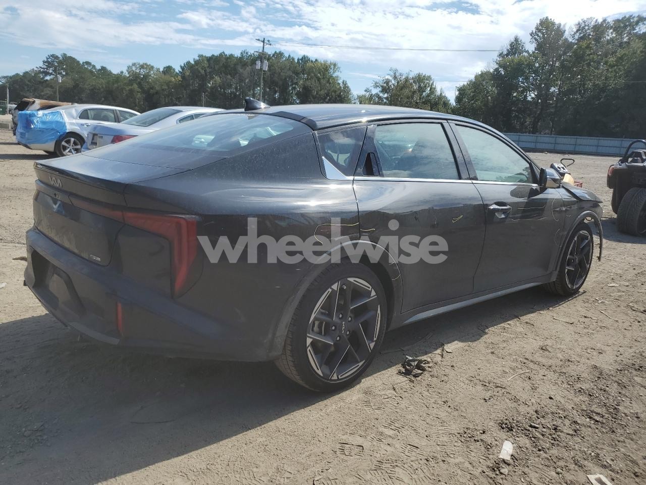 Photo 3 of 2025 KIA K4 GT LINE (VIN 3KPFW4DE5SE074448)