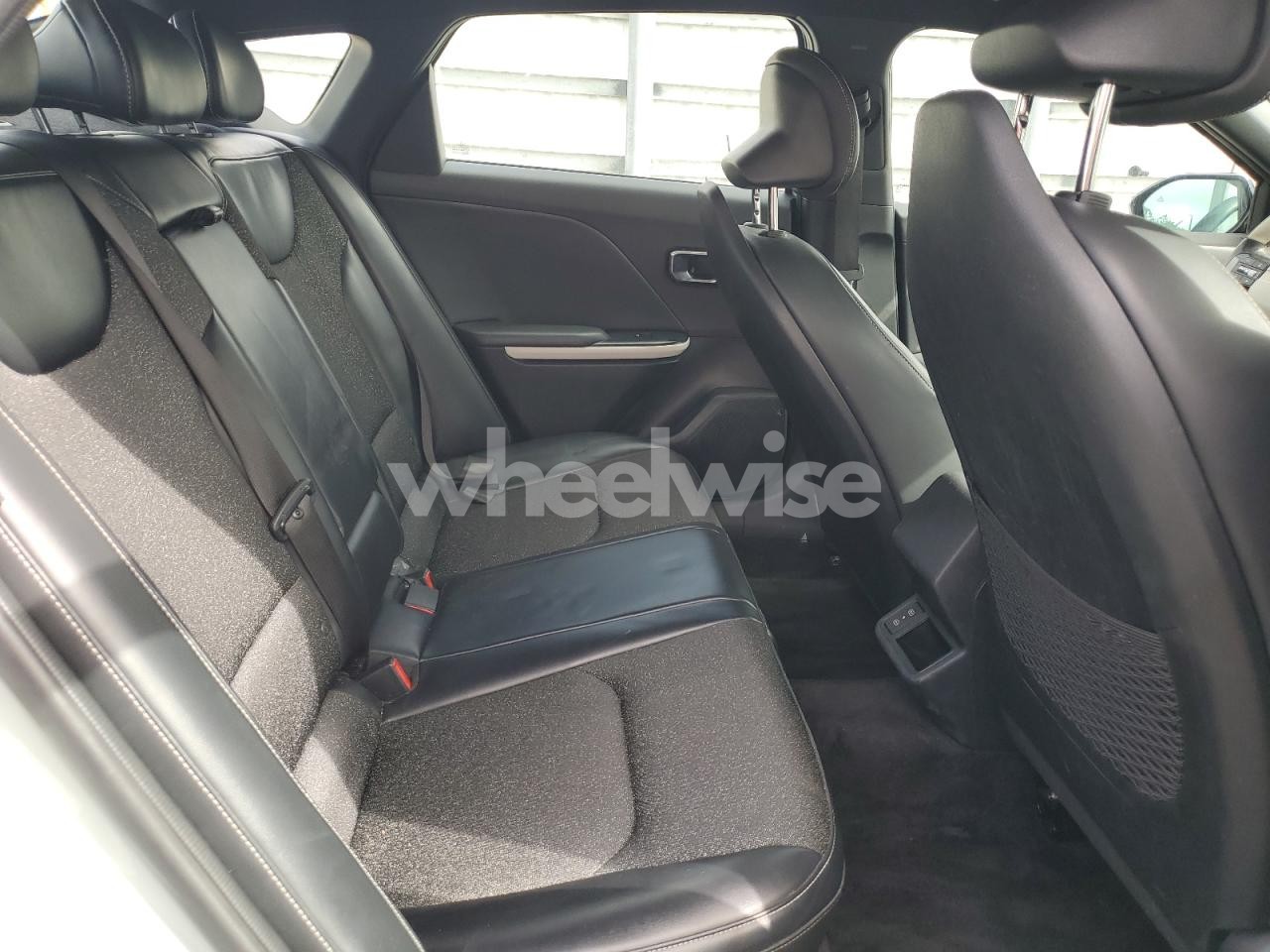 Photo 10 of 2025 KIA K4 GT LINE (VIN 3KPFW4DE6SE063166)