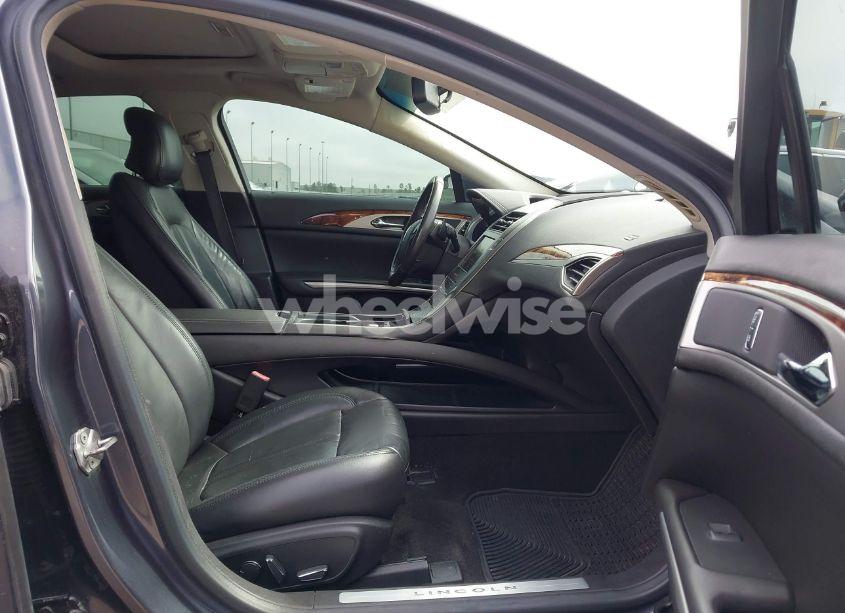 Photo 5 of 2014 Lincoln Mkz (VIN 3LN6L2G90ER829154)