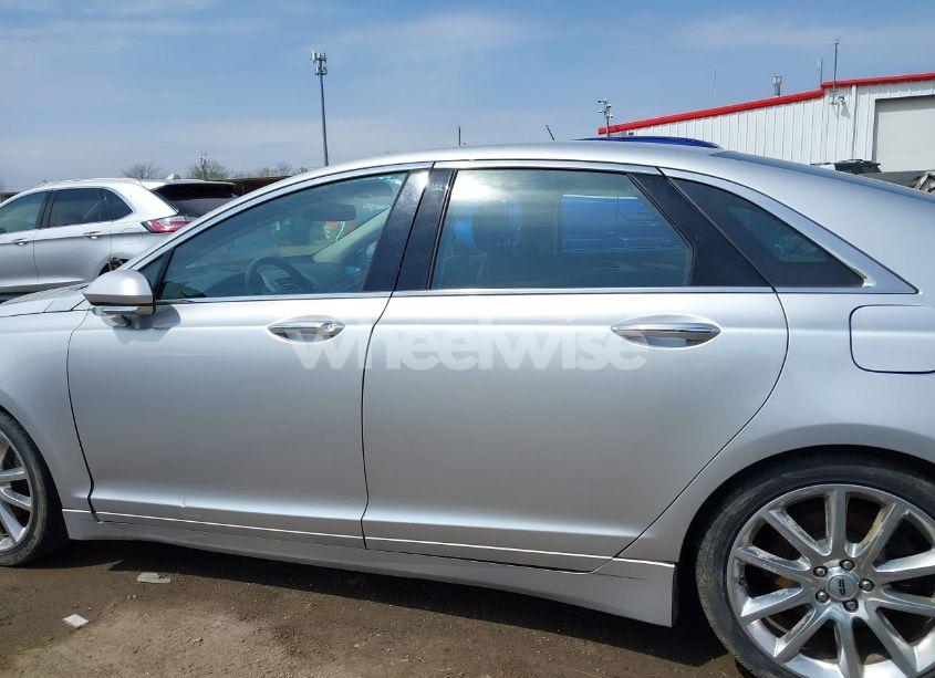 Photo 14 of 2016 Lincoln Mkz (VIN 3LN6L2G90GR625733)