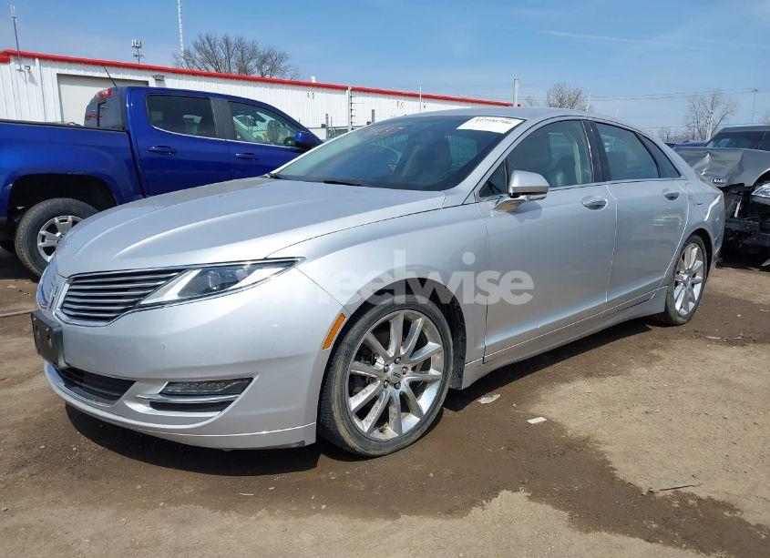 Photo 2 of 2016 Lincoln Mkz (VIN 3LN6L2G90GR625733)