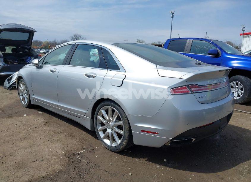 Photo 3 of 2016 Lincoln Mkz (VIN 3LN6L2G90GR625733)