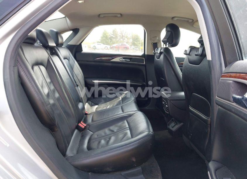 Photo 8 of 2016 Lincoln Mkz (VIN 3LN6L2G90GR625733)