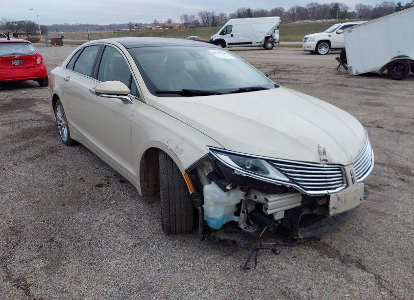 2016 Lincoln Mkz (VIN 3LN6L2G92GR615110) main photo