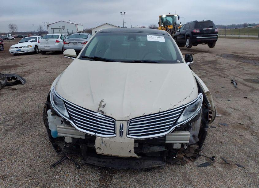 Photo 13 of 2016 Lincoln Mkz (VIN 3LN6L2G92GR615110)