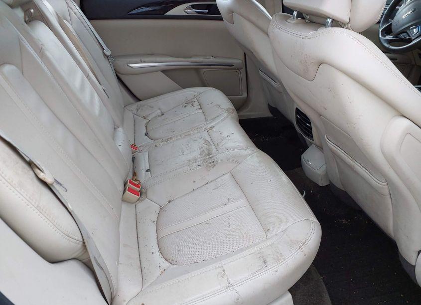 Photo 8 of 2016 Lincoln Mkz (VIN 3LN6L2G92GR615110)