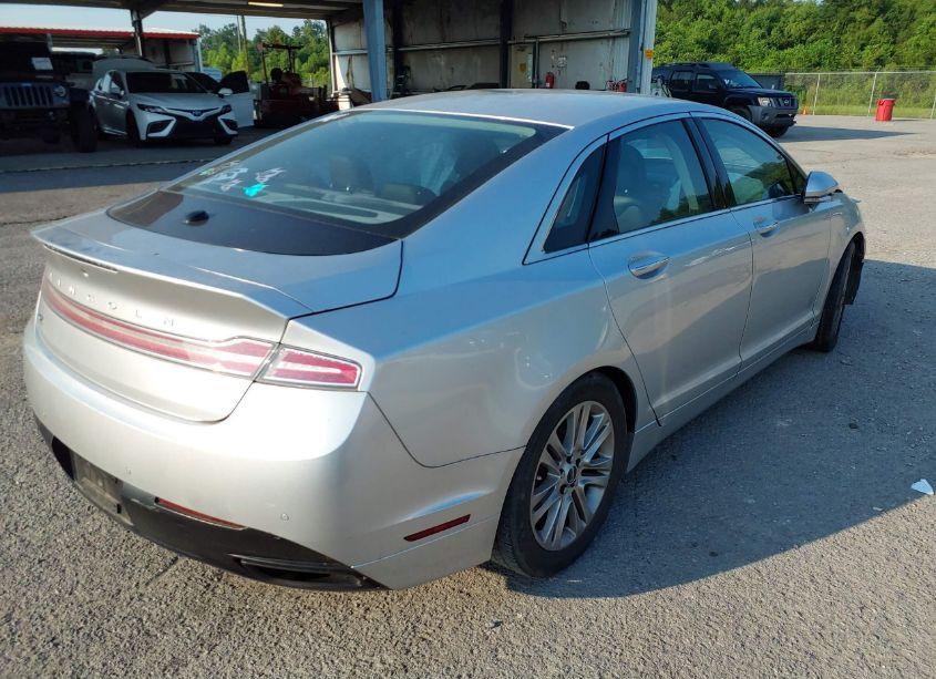 Photo 4 of 2013 Lincoln Mkz (VIN 3LN6L2G93DR810967)