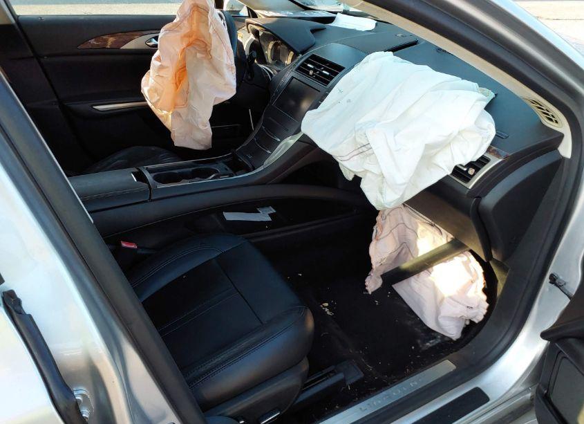 Photo 5 of 2013 Lincoln Mkz (VIN 3LN6L2G93DR810967)