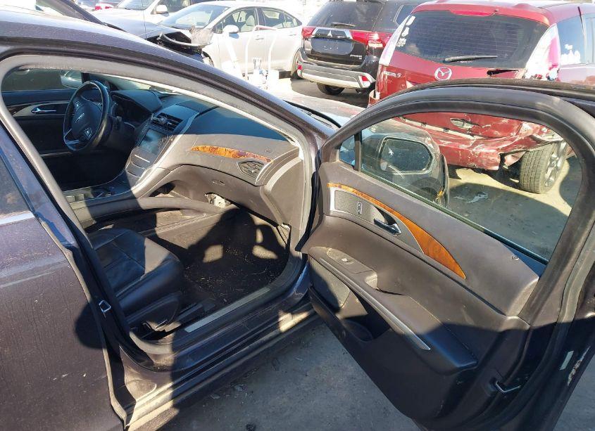 Photo 5 of 2014 Lincoln Mkz (VIN 3LN6L2G93ER818665)