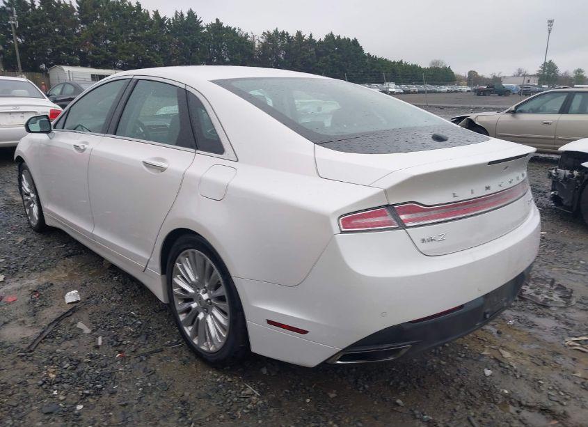 Photo 3 of 2016 Lincoln Mkz (VIN 3LN6L2G93GR618646)