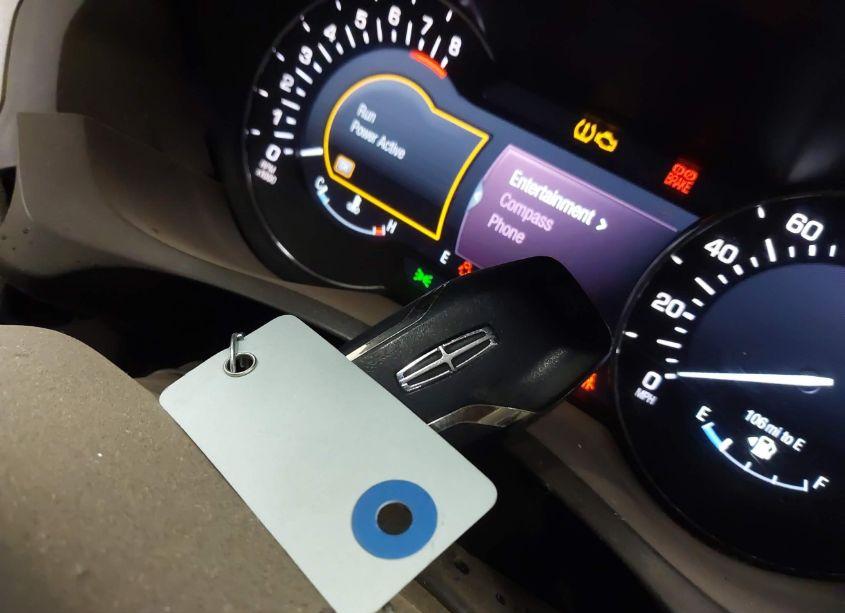 Photo 11 of 2013 Lincoln Mkz (VIN 3LN6L2G94DR811576)