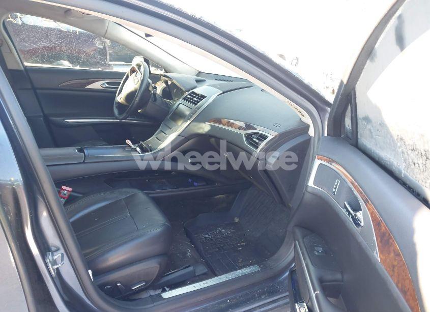 Photo 5 of 2014 Lincoln Mkz (VIN 3LN6L2G94ER822045)