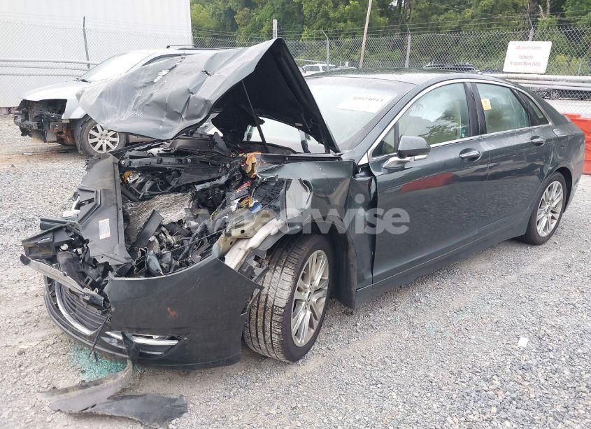 Photo 2 of 2015 Lincoln Mkz (VIN 3LN6L2G94FR608416)