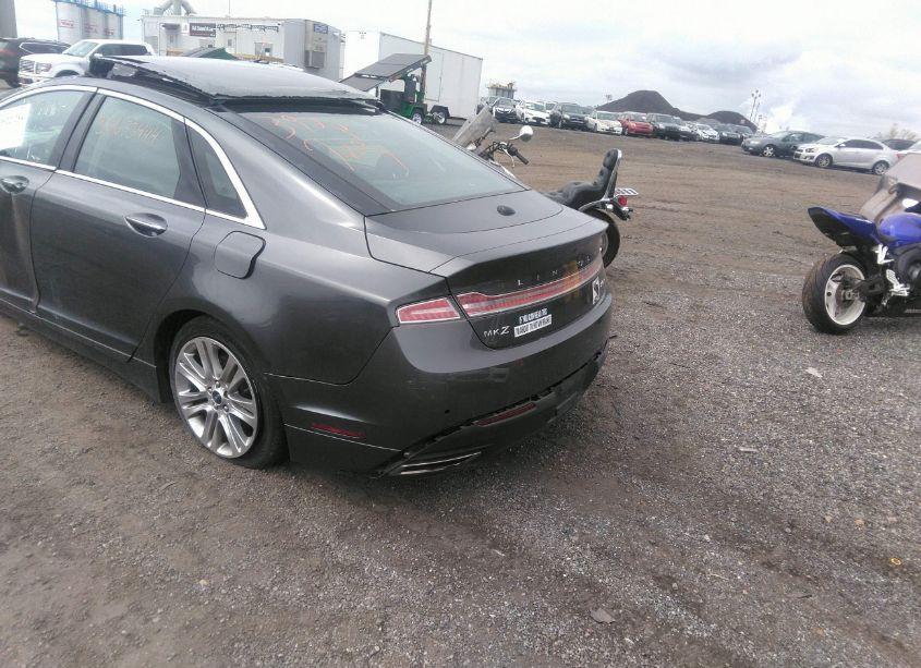 Photo 3 of 2015 Lincoln Mkz (VIN 3LN6L2G94FR618895)