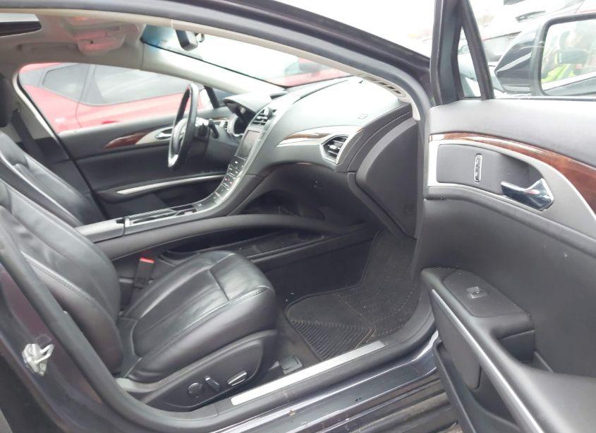 Photo 5 of 2014 Lincoln Mkz (VIN 3LN6L2G95ER824094)