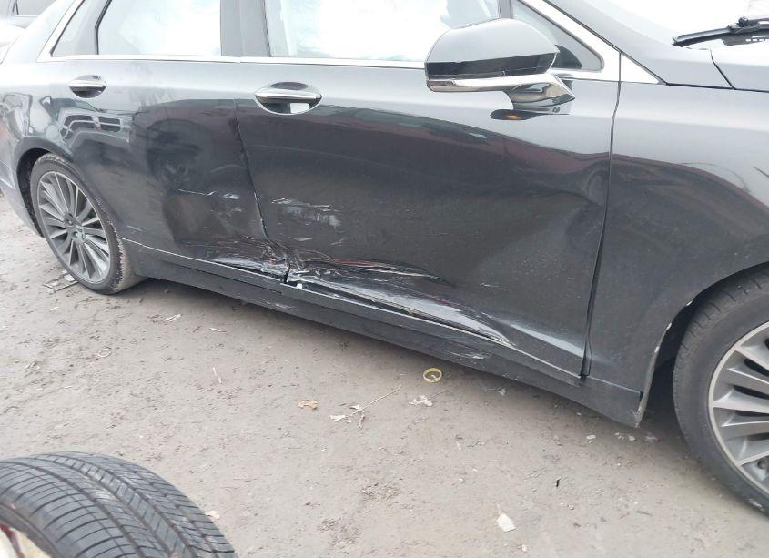 Photo 6 of 2013 Lincoln Mkz (VIN 3LN6L2G96DR802796)