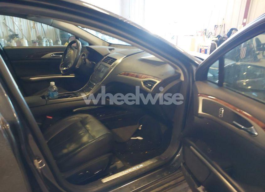 Photo 5 of 2013 Lincoln Mkz (VIN 3LN6L2G96DR808291)