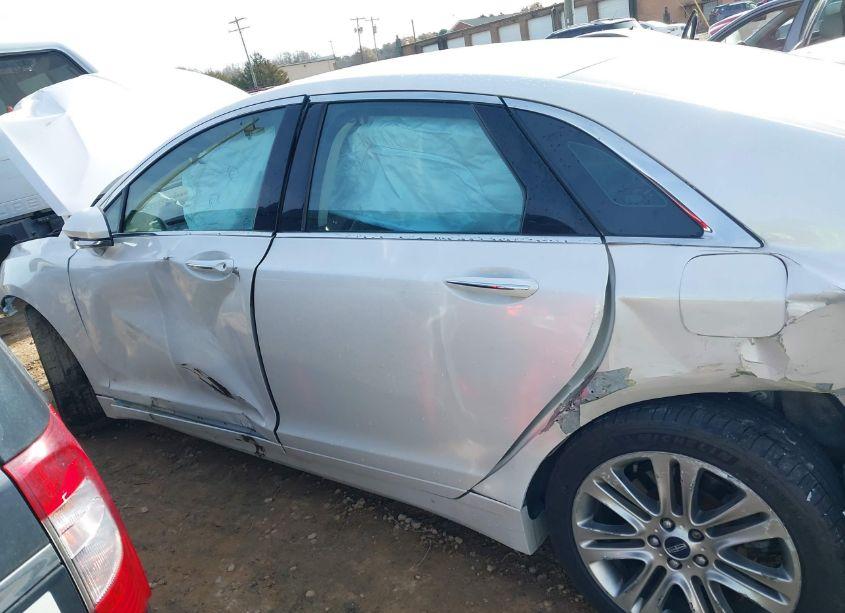 Photo 14 of 2014 Lincoln Mkz (VIN 3LN6L2G96ER812309)