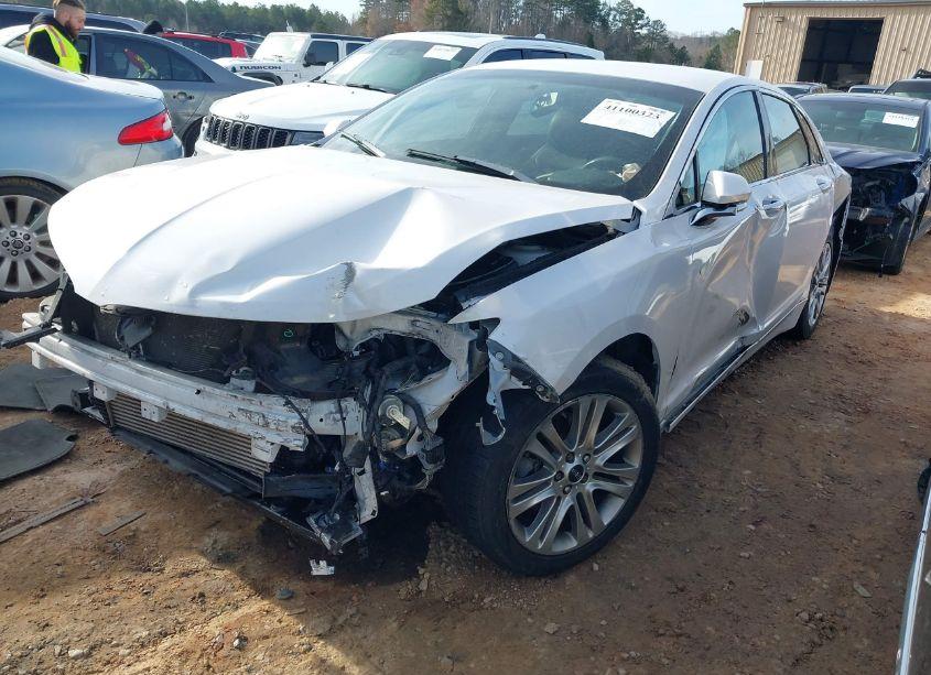 Photo 2 of 2014 Lincoln Mkz (VIN 3LN6L2G96ER812309)