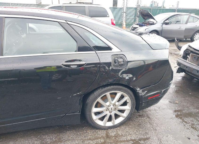 Photo 17 of 2014 Lincoln Mkz (VIN 3LN6L2G96ER826856)