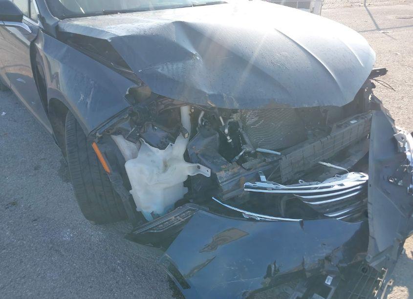 Photo 6 of 2014 Lincoln Mkz (VIN 3LN6L2G97ER815963)