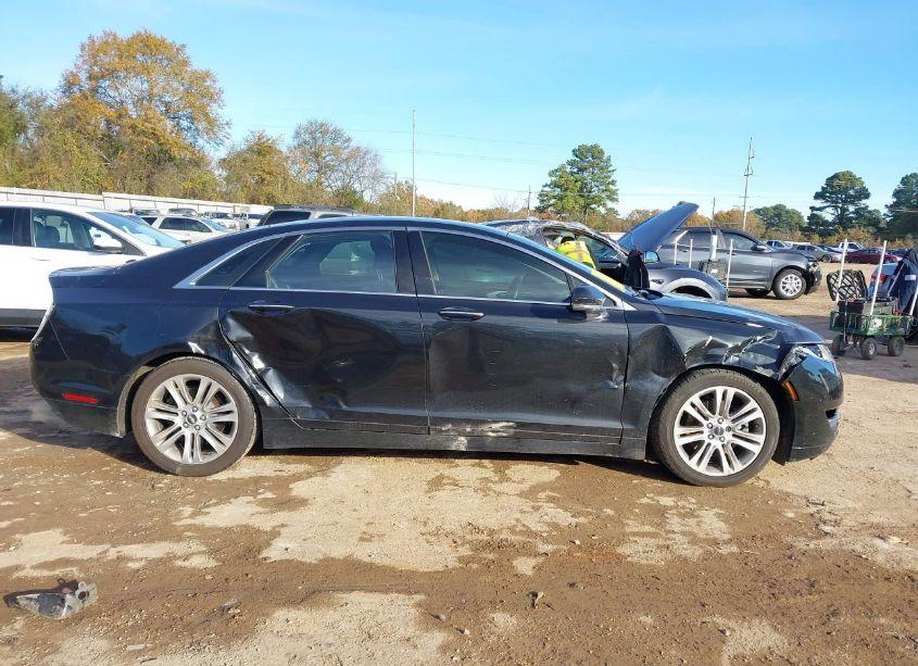 Photo 6 of 2013 Lincoln Mkz (VIN 3LN6L2G98DR807210)