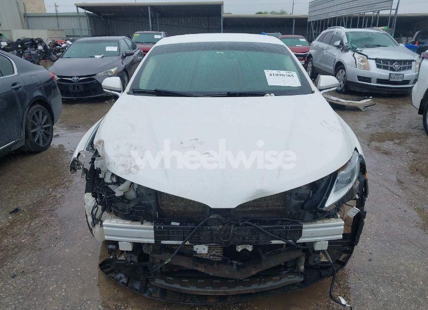 Photo 12 of 2014 Lincoln Mkz (VIN 3LN6L2G98ER803899)