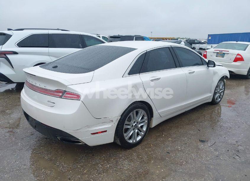 Photo 4 of 2014 Lincoln Mkz (VIN 3LN6L2G98ER803899)