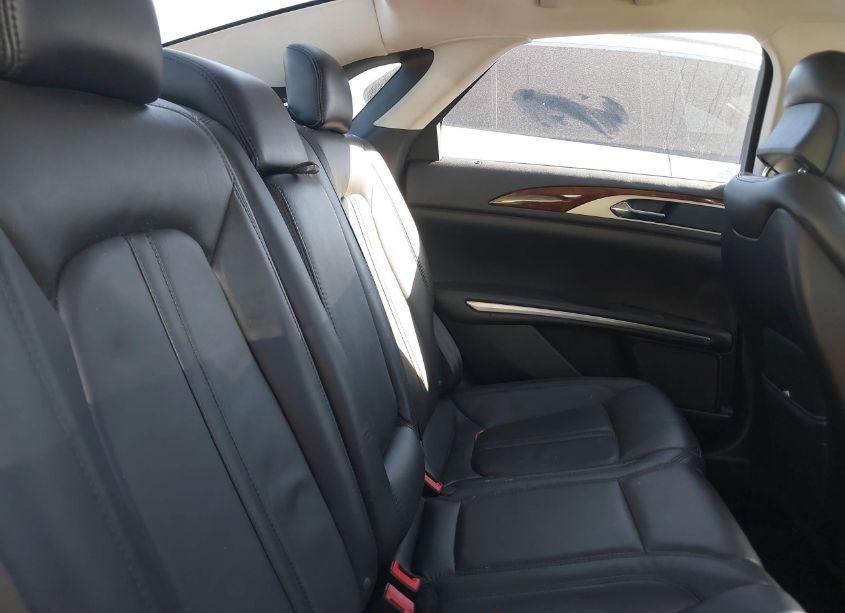 Photo 8 of 2014 Lincoln Mkz (VIN 3LN6L2G98ER808035)