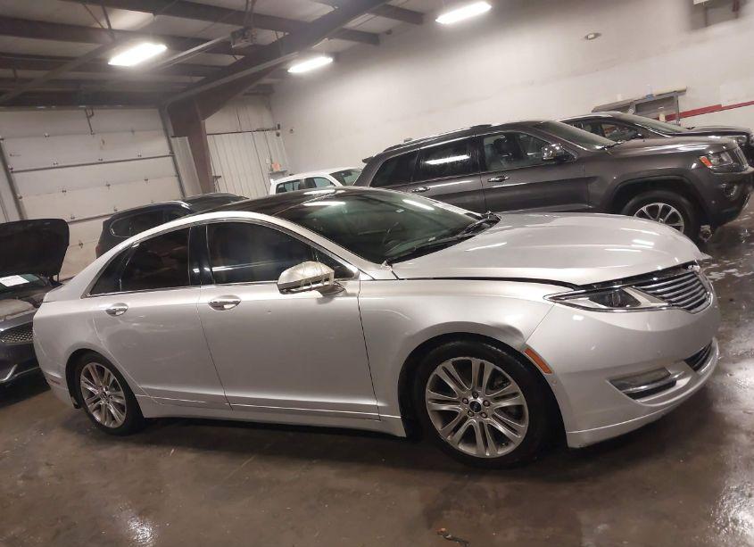 Photo 13 of 2014 Lincoln Mkz (VIN 3LN6L2G98ER820640)