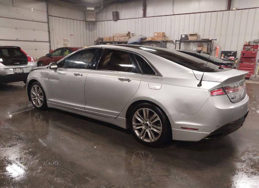 Photo 3 of 2014 Lincoln Mkz (VIN 3LN6L2G98ER820640)