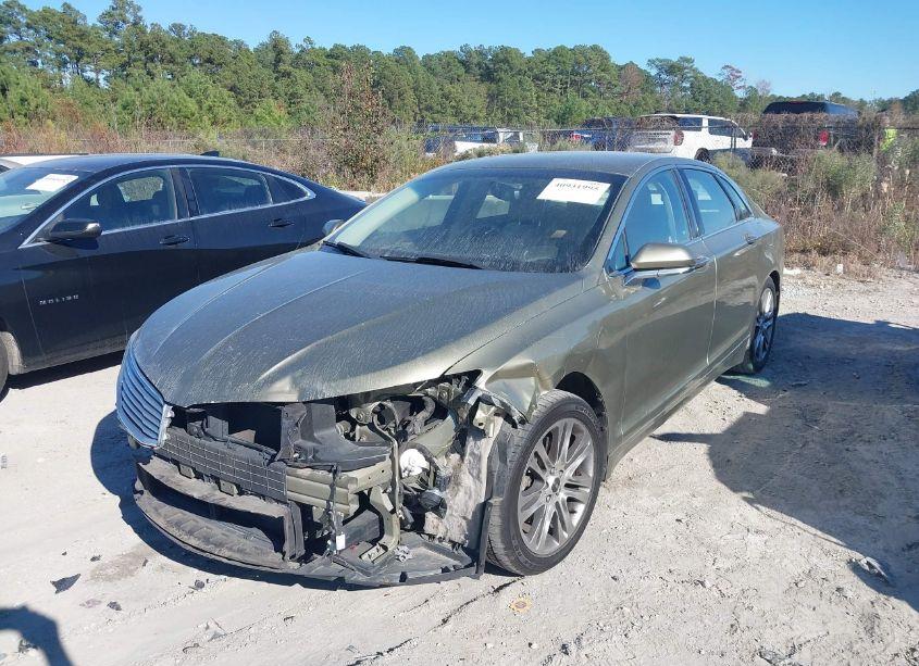 Photo 2 of 2013 Lincoln Mkz (VIN 3LN6L2G99DR801142)