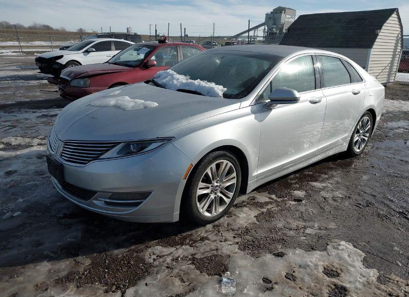 Photo 2 of 2014 Lincoln Mkz (VIN 3LN6L2G99ER825605)