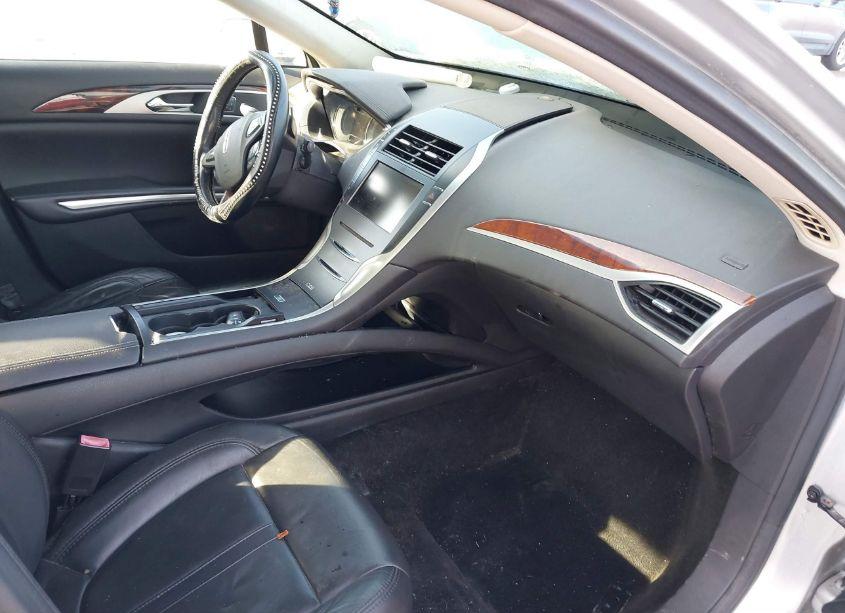 Photo 5 of 2014 Lincoln Mkz (VIN 3LN6L2G99ER825605)